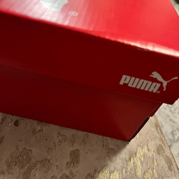Men/boys Puma performance sneaker size 11 - Picture 4 of 9
